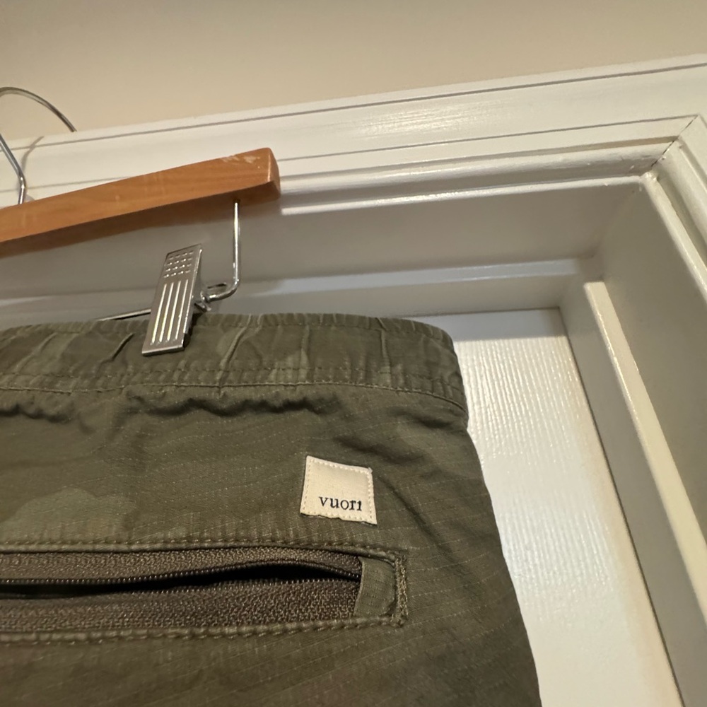 Vouri Ripstop pant in size medium.